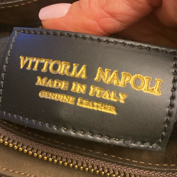 Vittoria Napoli metallic Italian bag - Picture 6 of 14